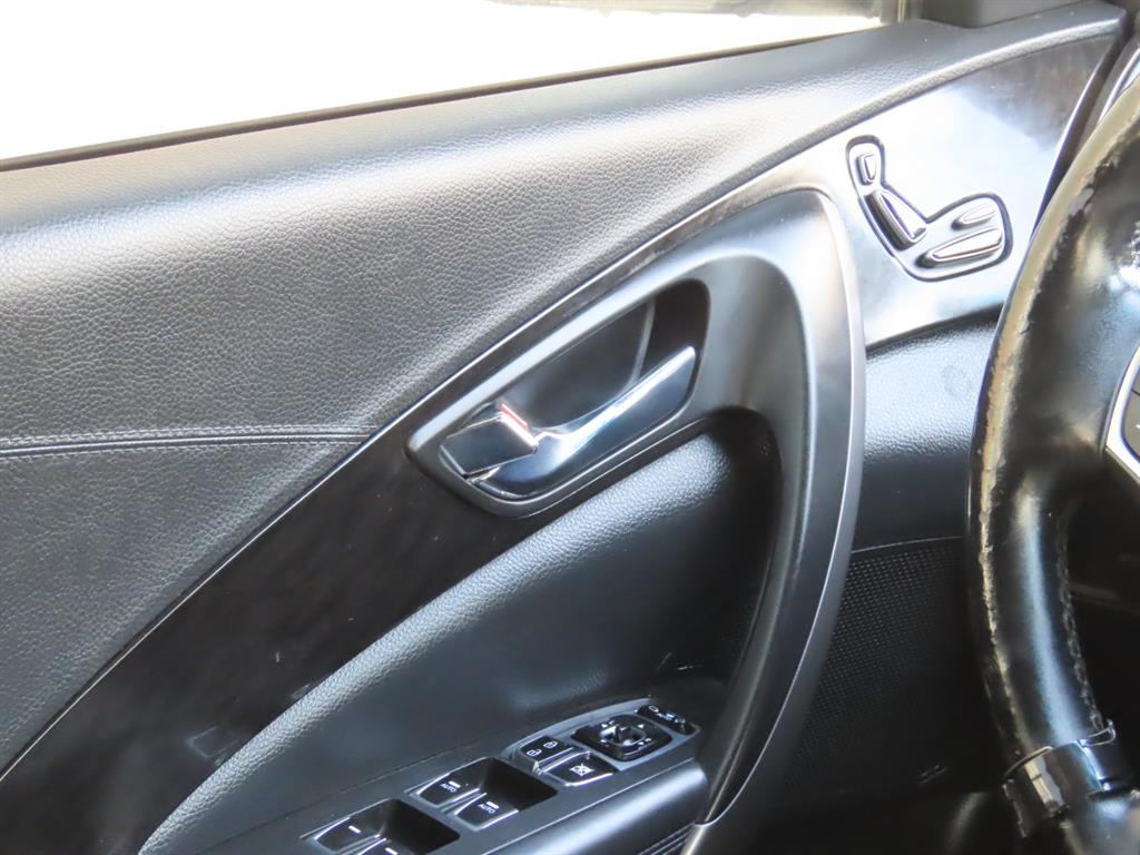 HYUNDAI Grandeur 2015 Negro - Importación desde Corea - HF Imports Iquique - Foto 12