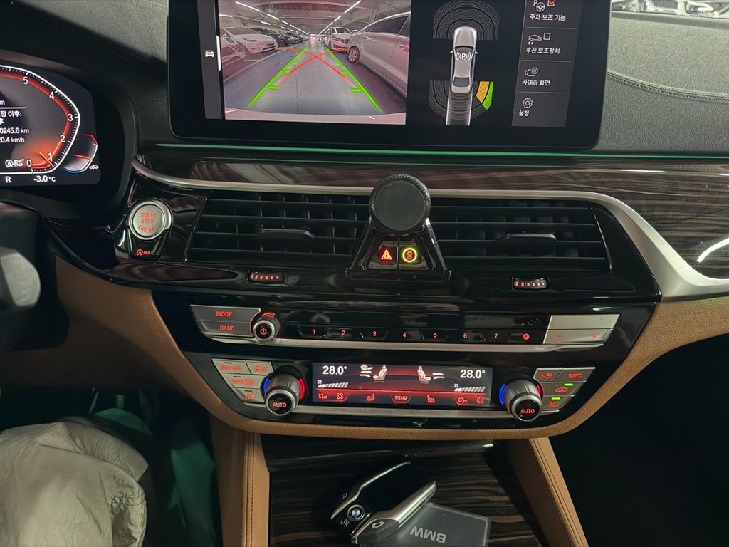 BMW 5 Series 2021 Blanco - Importación desde Corea - HF Imports Iquique - Foto 16