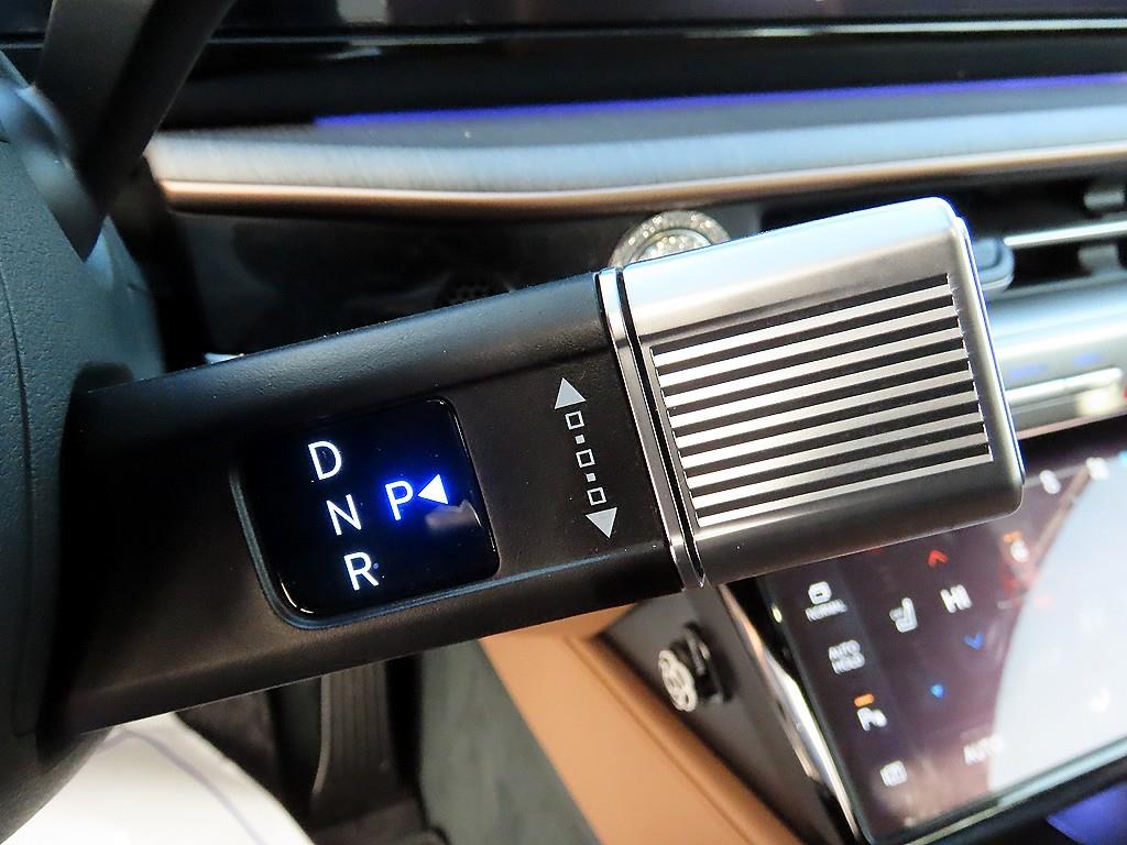 HYUNDAI Grandeur - Vista 11