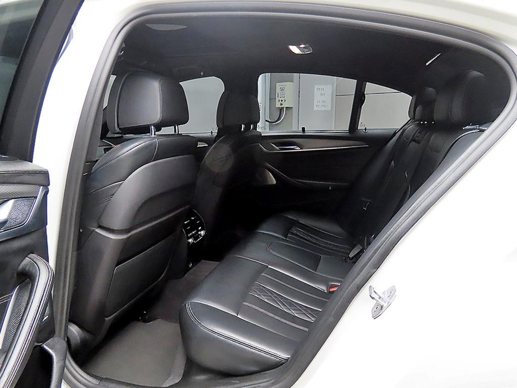 BMW 5 Series - Vista 6