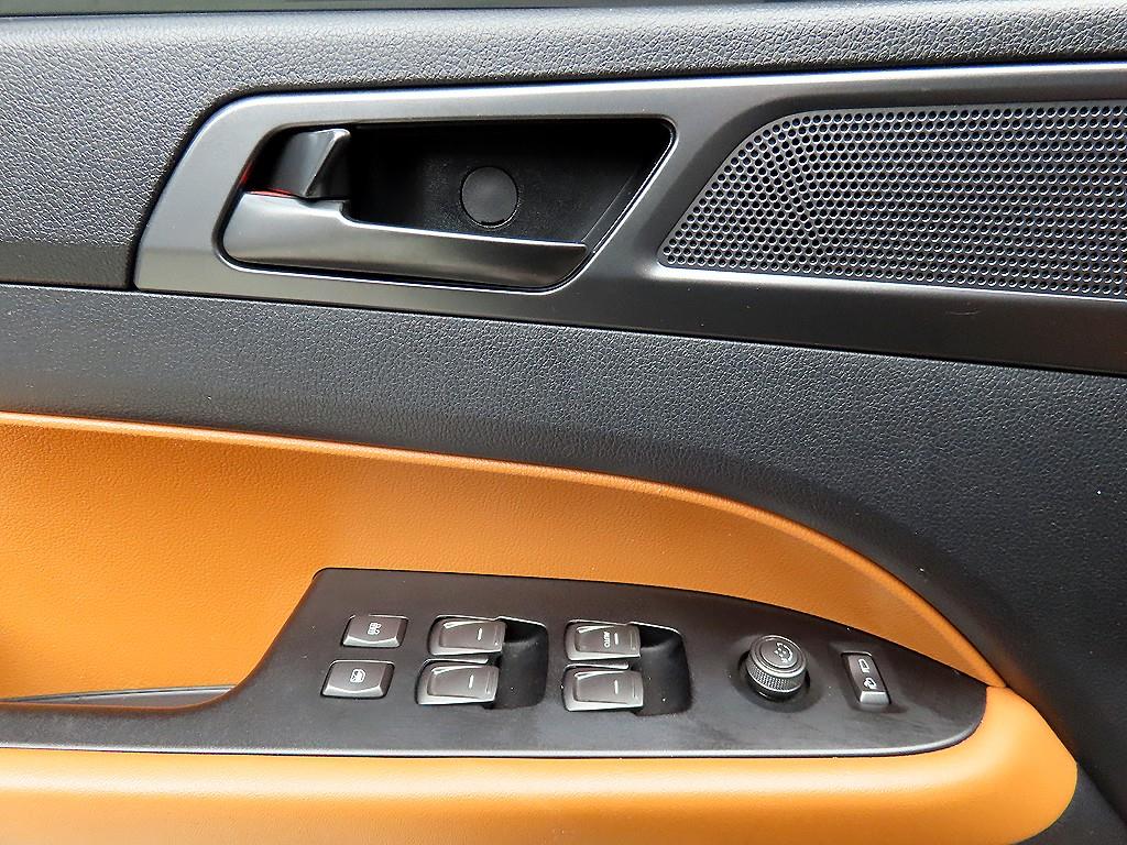 Ssangyong Rexton - Vista 11