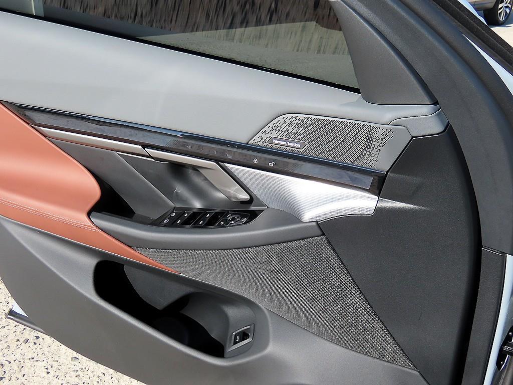 BMW 5 Series - Vista 12