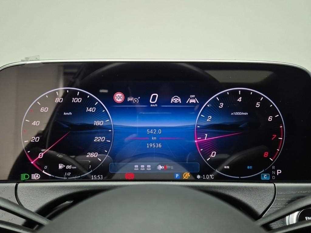 Mercedes Benz E class - Vista 6