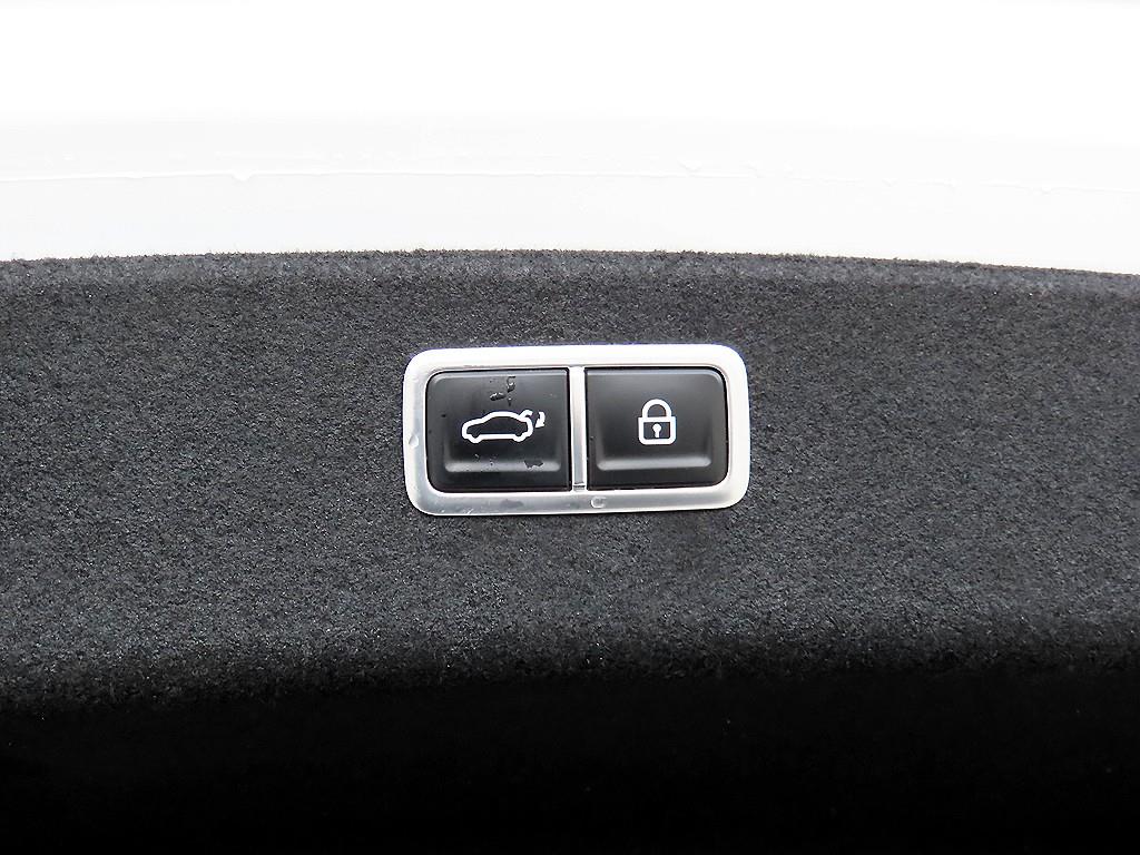 Genesis G80 2025 Blanco - Importación desde Corea - HF Imports Iquique - Foto 15