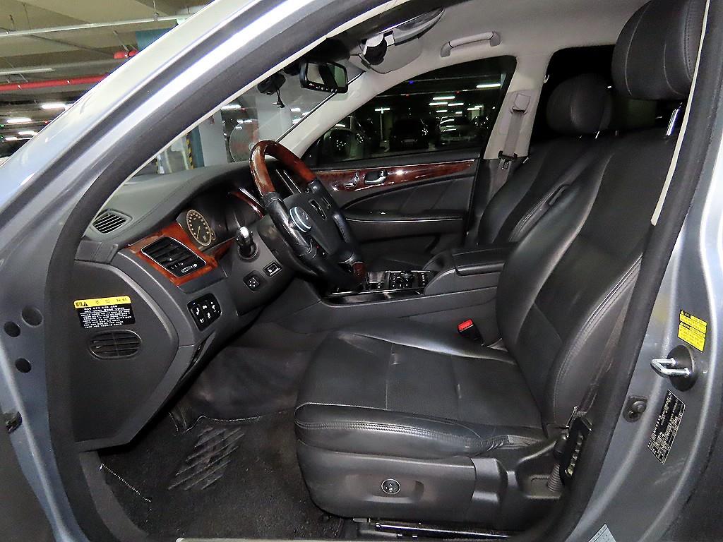 HYUNDAI Equus - Vista 6