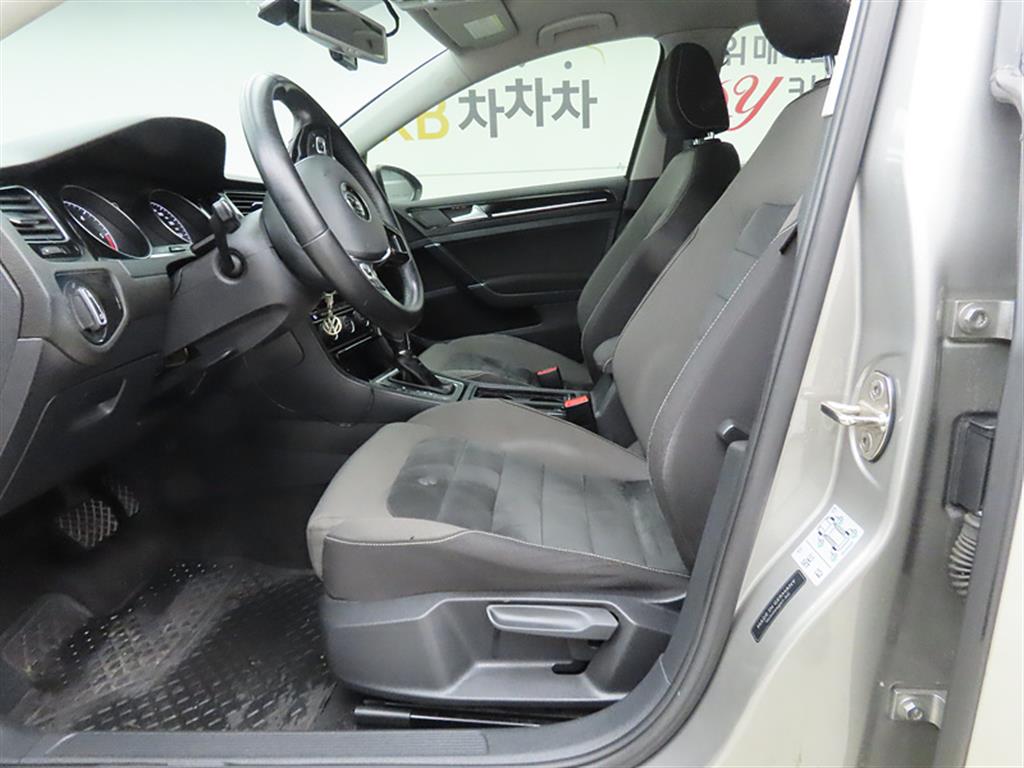 Volkswagen Golf - Vista 5