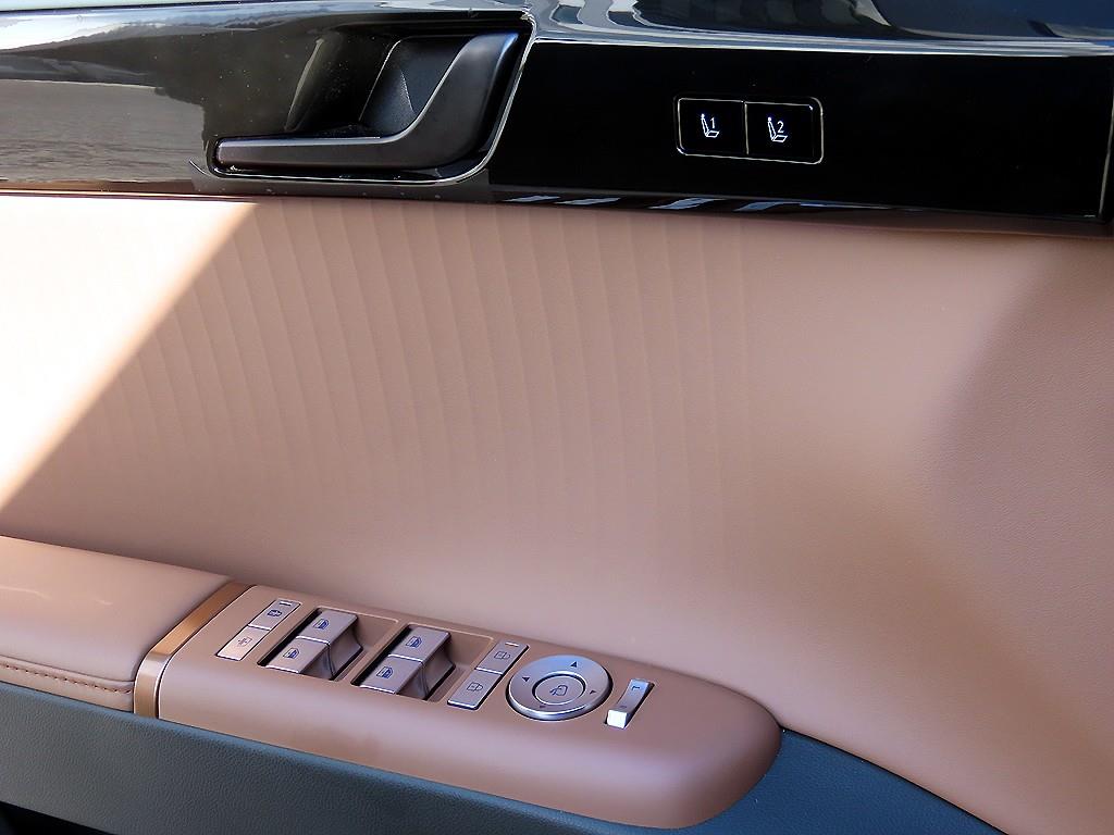 HYUNDAI Grandeur - Vista 12