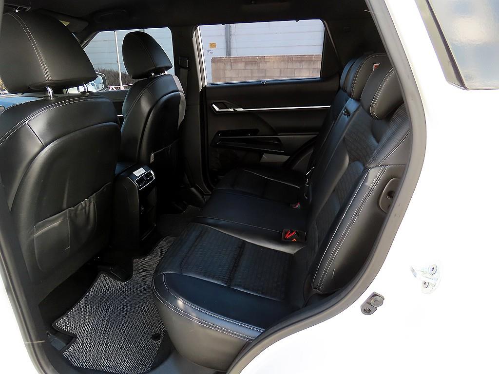 Ssangyong Torres - Vista 6