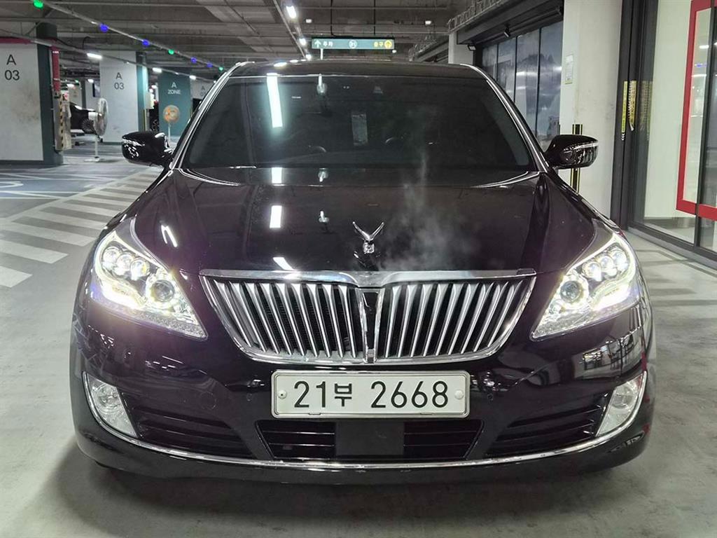HYUNDAI Equus - Vista 2