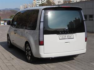 HYUNDAI Staria - Vista 8