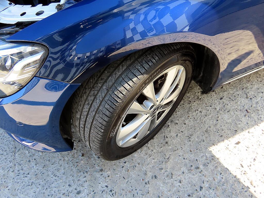 Mercedes Benz C Class 2019 Azul - Importación desde Corea - HF Imports Iquique - Foto 20