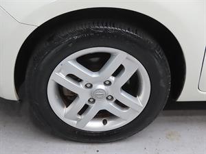 Nissan Cube - Vista 10