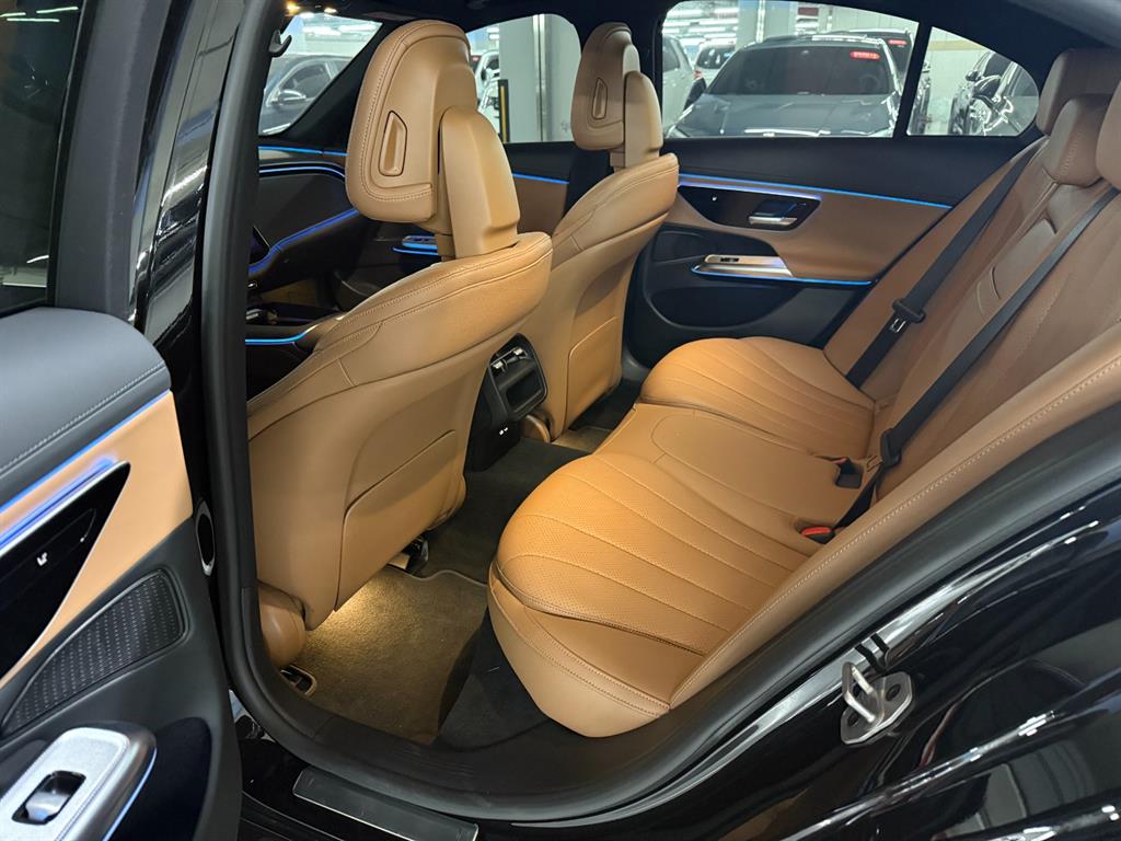 Mercedes Benz E class - Vista 12