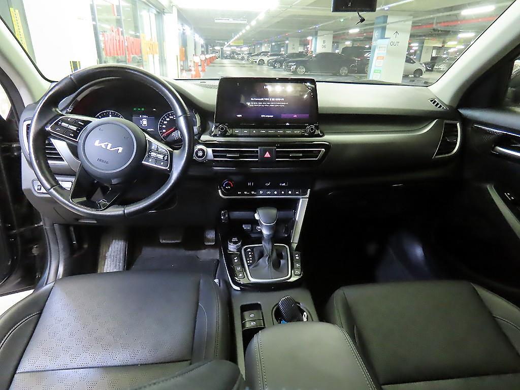 KIA Seltos - Vista 10