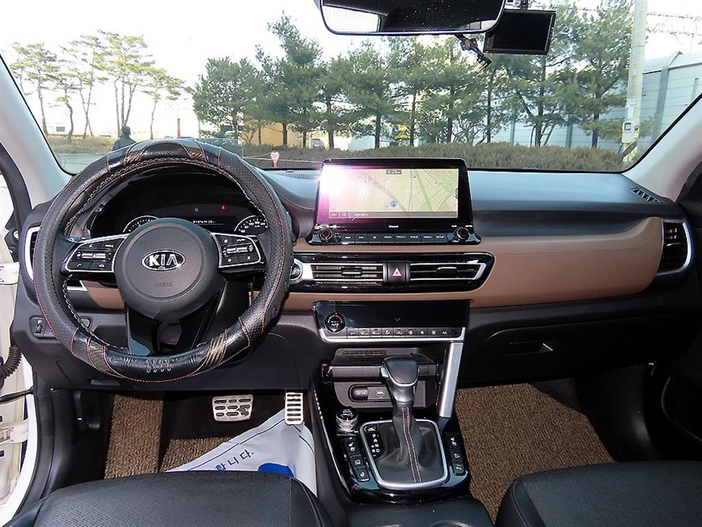 KIA Seltos - Vista 7