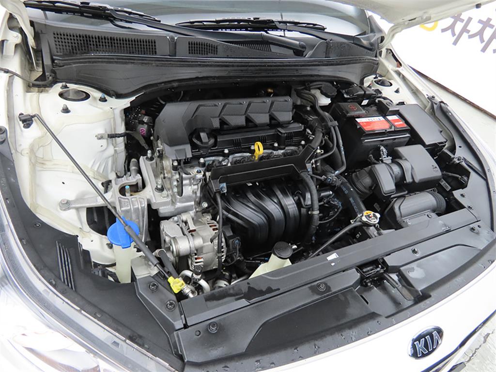 KIA K3 2019 Blanco - Importación desde Corea - HF Imports Iquique - Foto 19