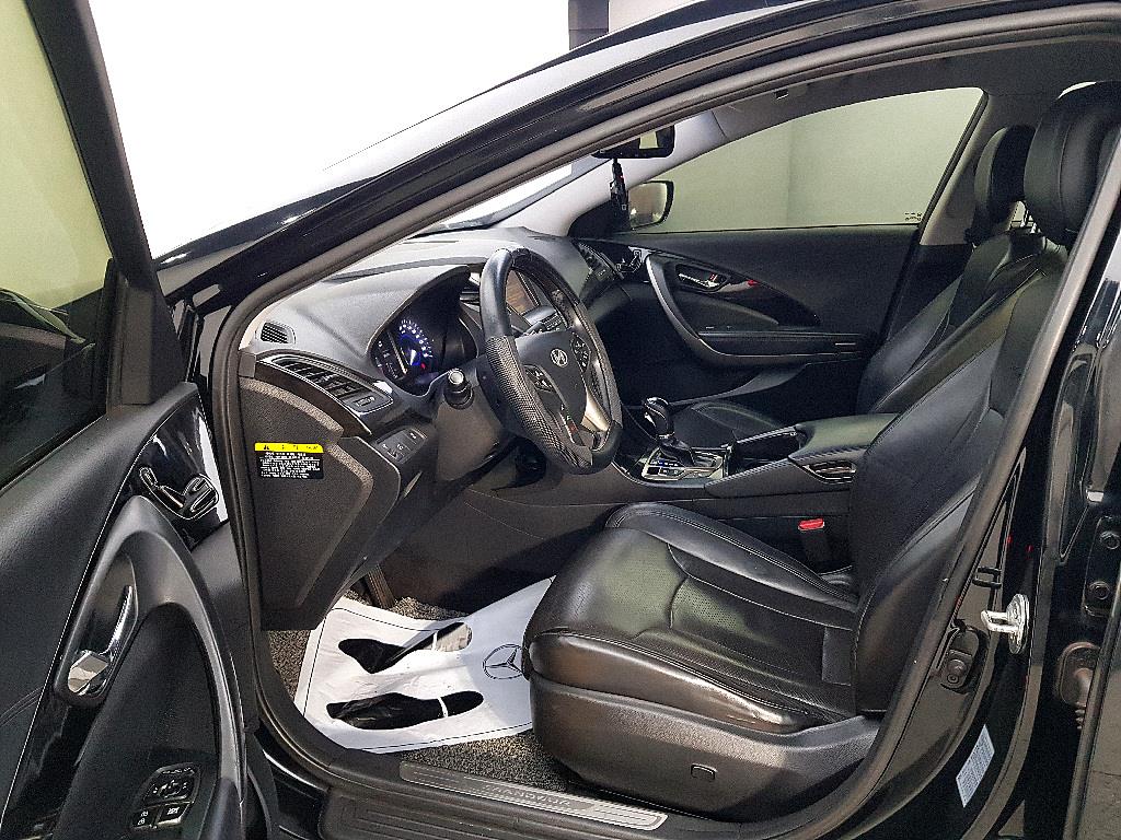 HYUNDAI Grandeur - Vista 8