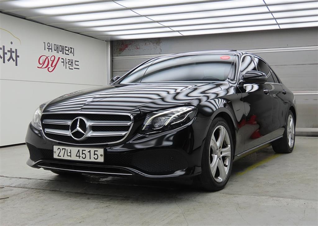 Mercedes Benz E class 2017 Negro - Importación desde Corea - HF Imports Iquique - Foto 1