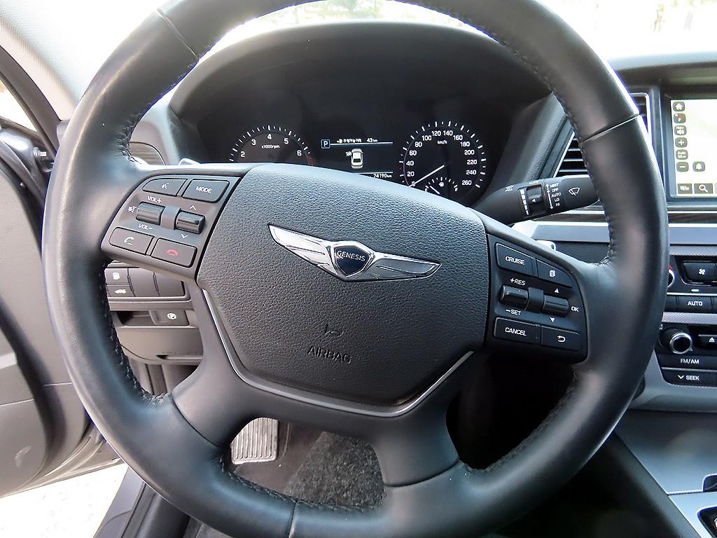 Genesis G80 - Vista 8