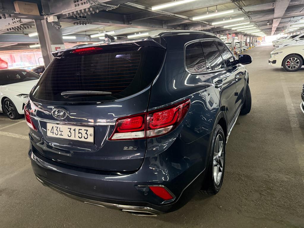 HYUNDAI Maxcruz - Vista 6