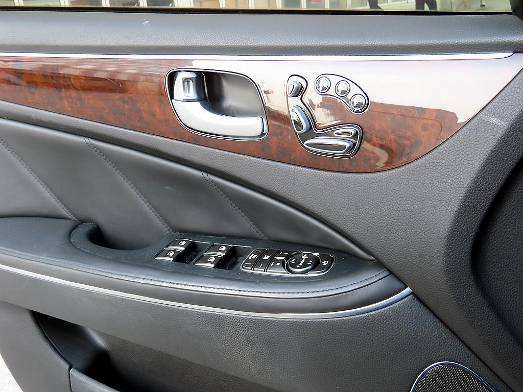 HYUNDAI Equus - Vista 11