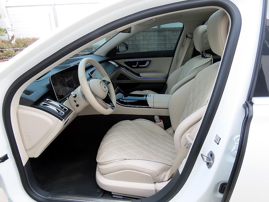 Mercedes Benz S Class - Vista 5