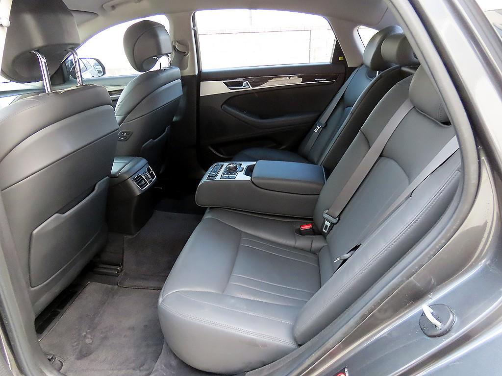 Genesis G80 - Vista 6