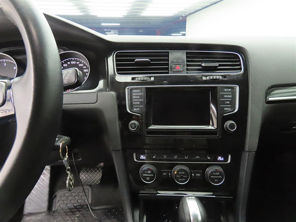 Volkswagen Golf - Vista 10