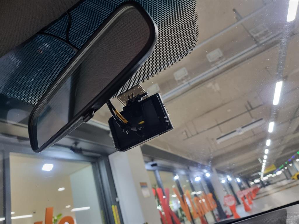 HYUNDAI Accent - Vista 12