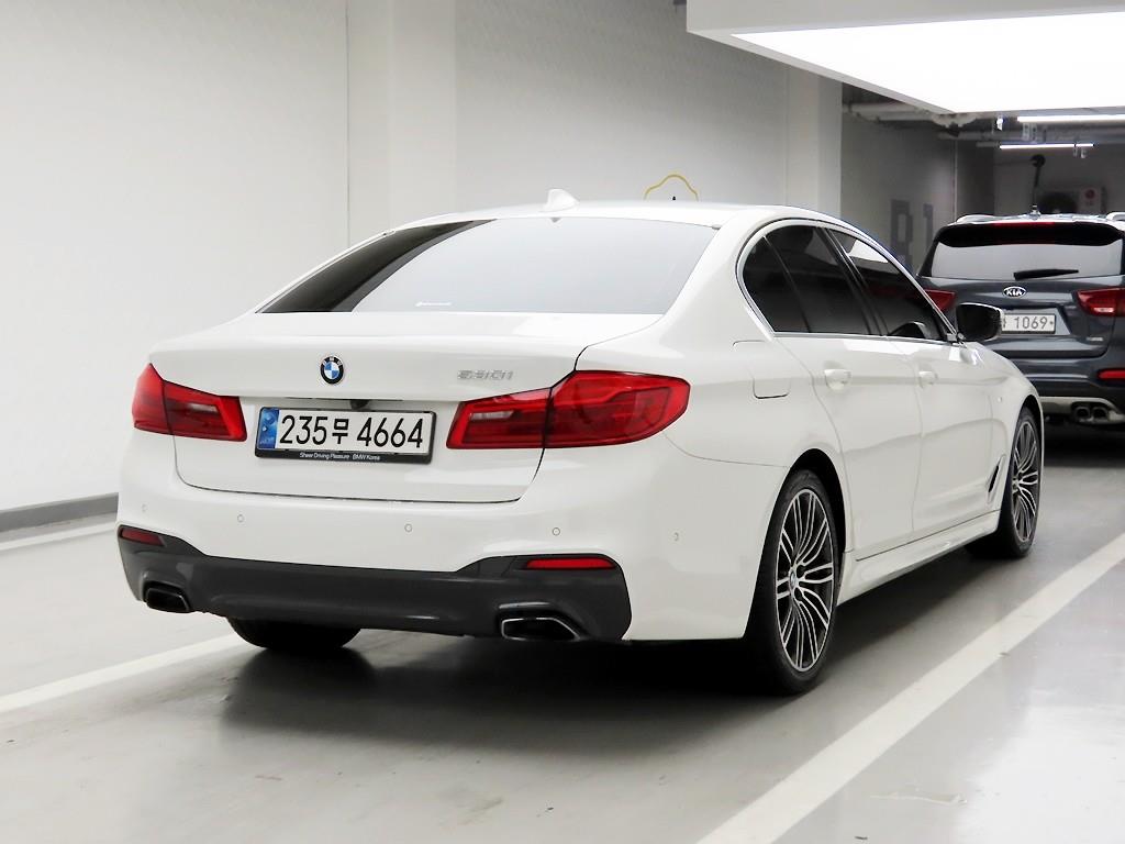 BMW 5 Series - Vista 4