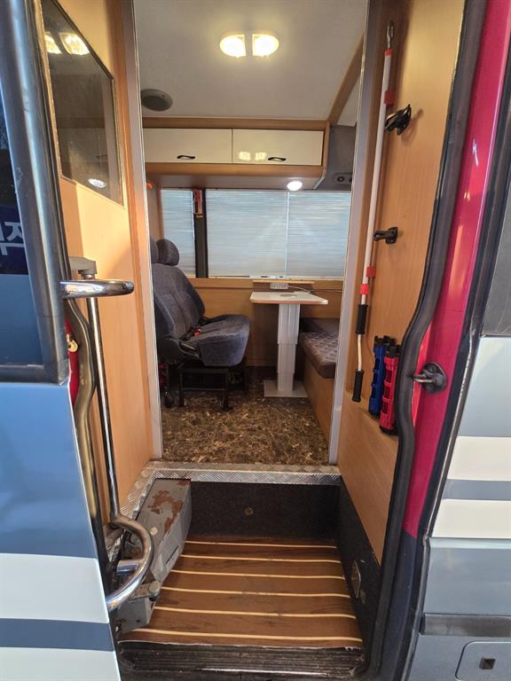 medium and large bus Hyundai bus 2001 Azul - Importación desde Corea - HF Imports Iquique - Foto 17