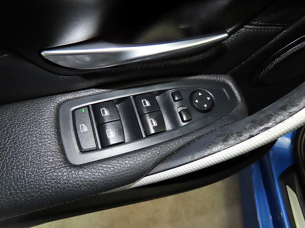 BMW 3 series 2015 Azul - Importación desde Corea - HF Imports Iquique - Foto 13