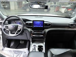 Ford Explorer - Vista 10