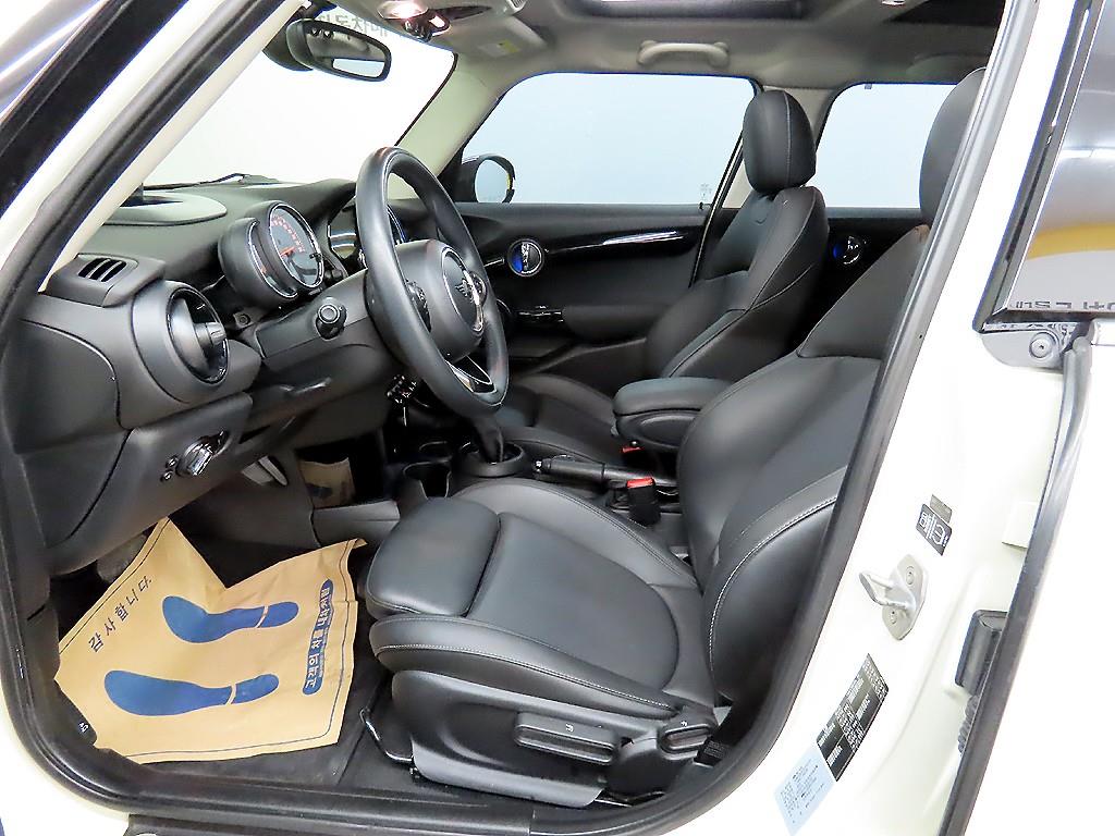 Mini Cooper - Vista 5