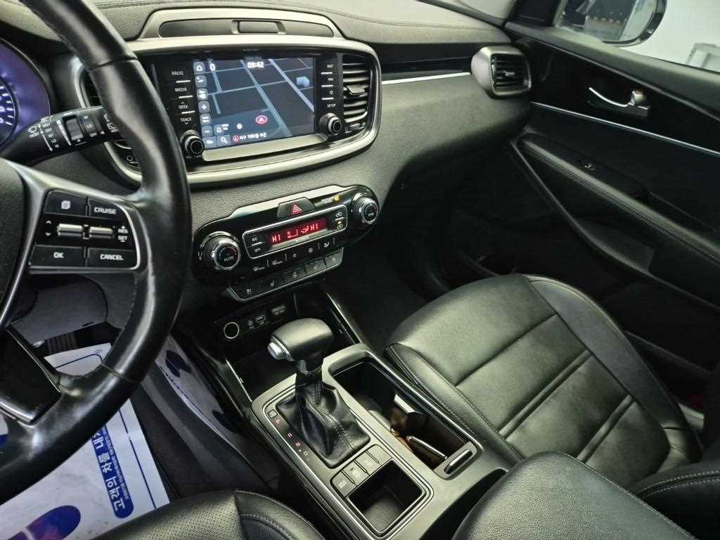 KIA Sorento - Vista 10