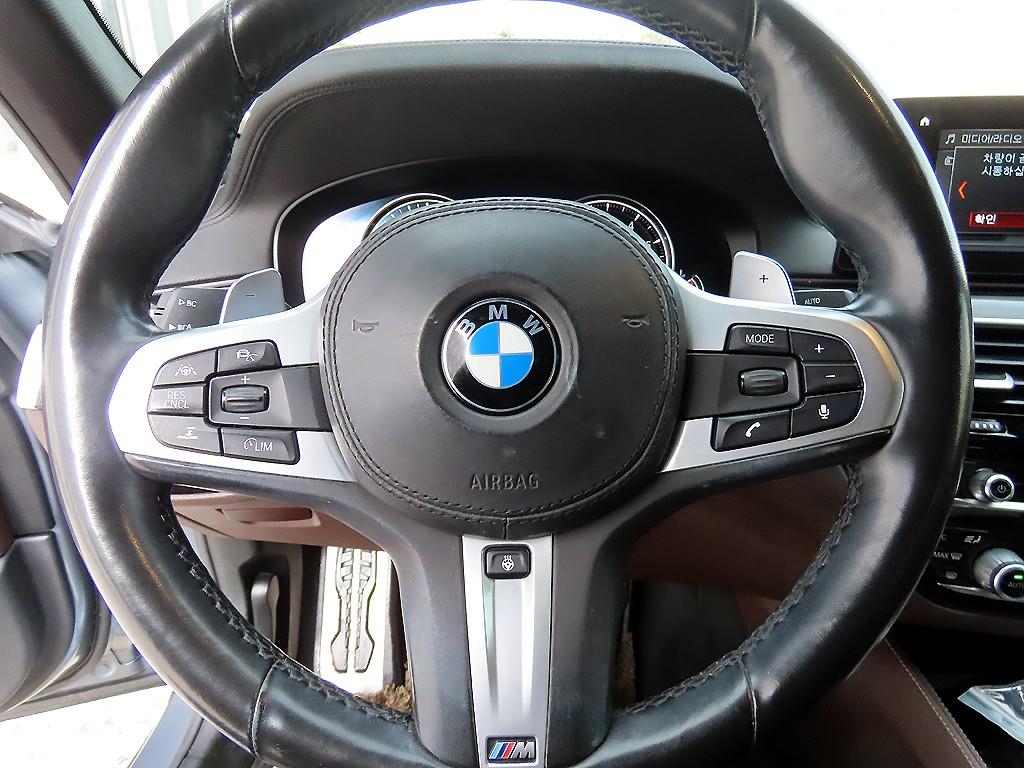 BMW 5 Series - Vista 8