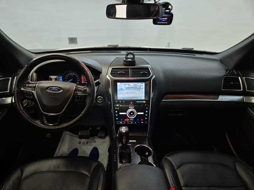 Ford Explorer - Vista 7