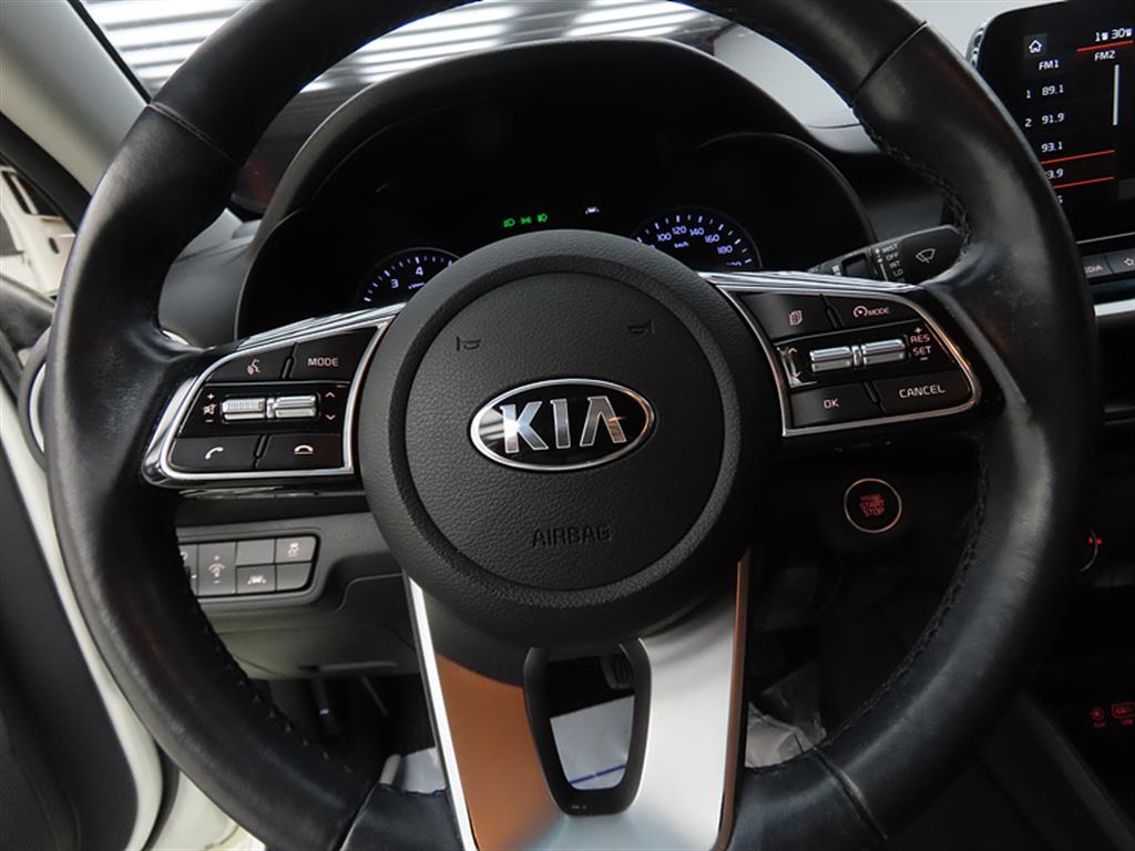 KIA K3 - Vista 8