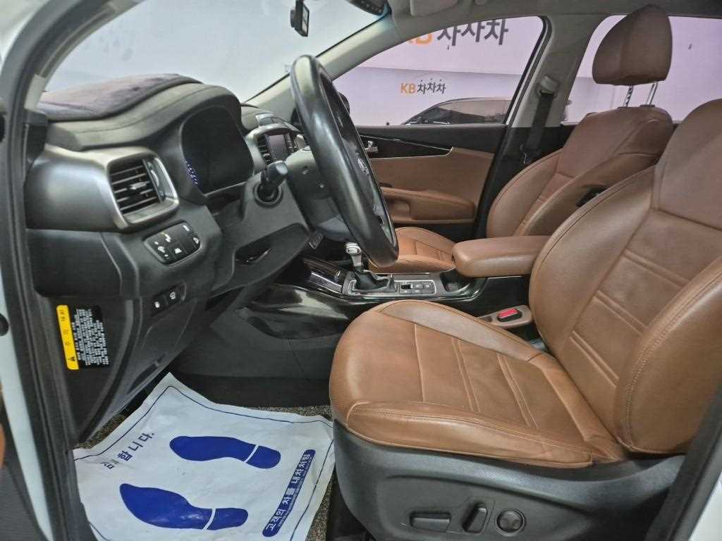 KIA Sorento - Vista 11