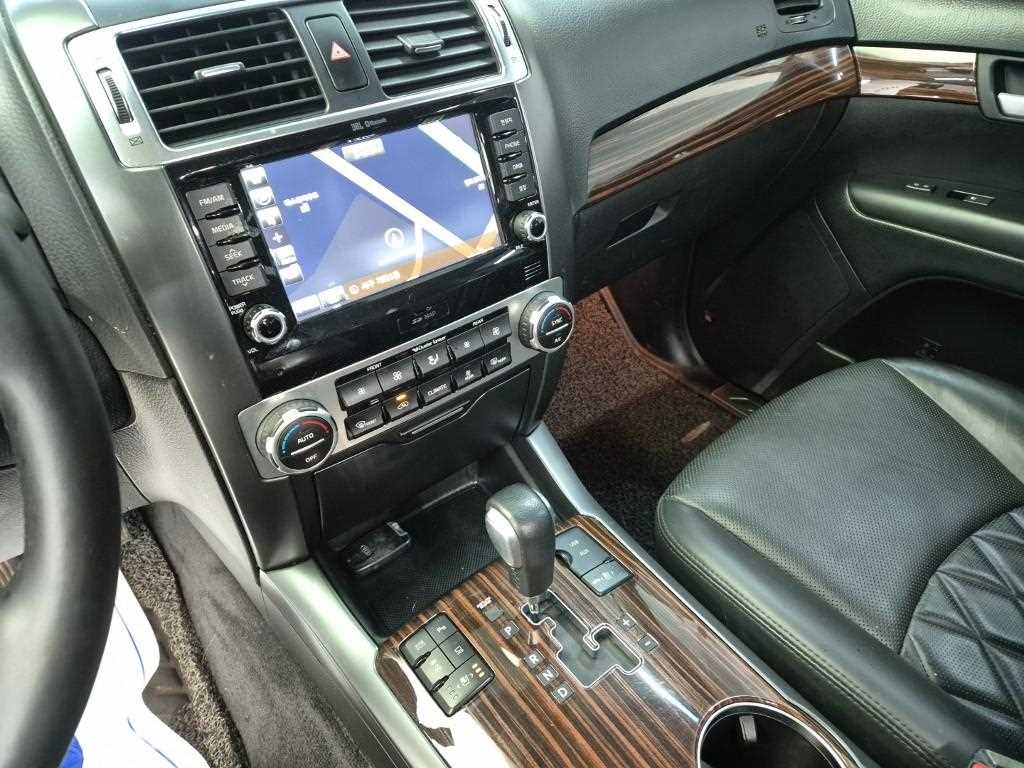 KIA Mohave - Vista 10