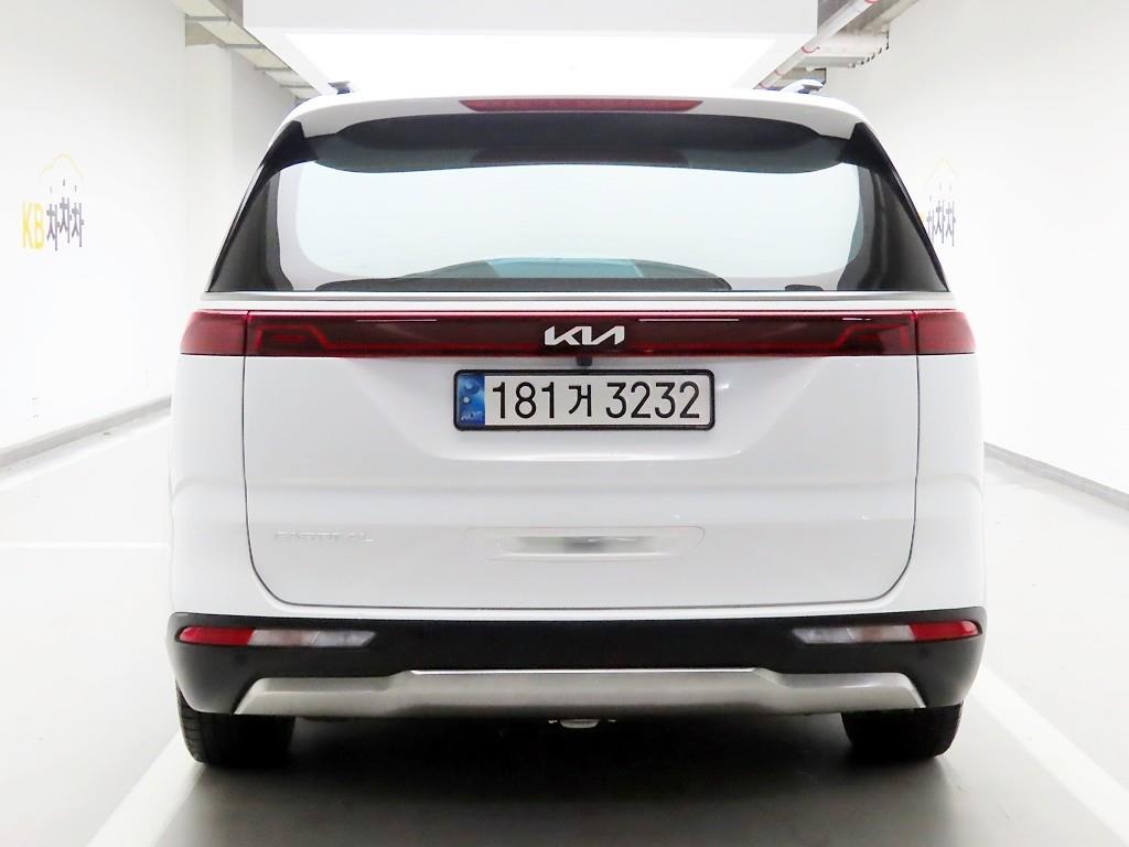KIA Carnival - Vista 3