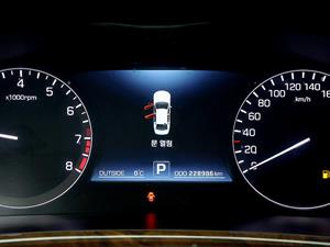 HYUNDAI Equus - Vista 12