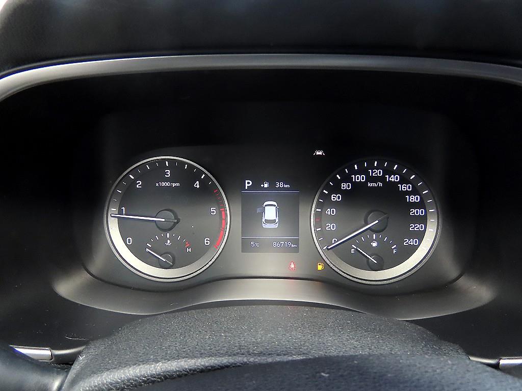 HYUNDAI Tucson - Vista 9