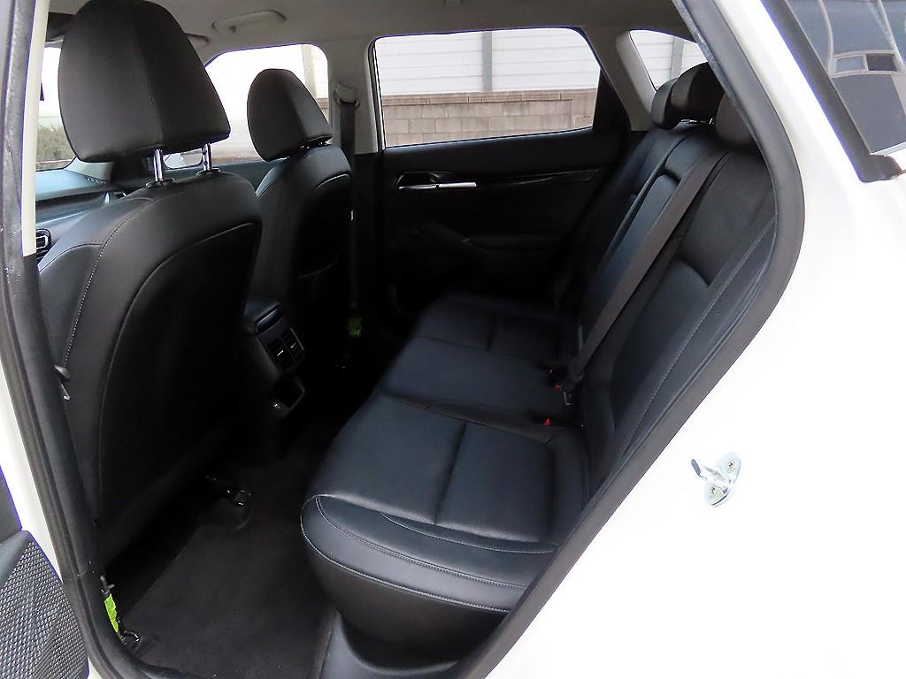 KIA Seltos - Vista 6