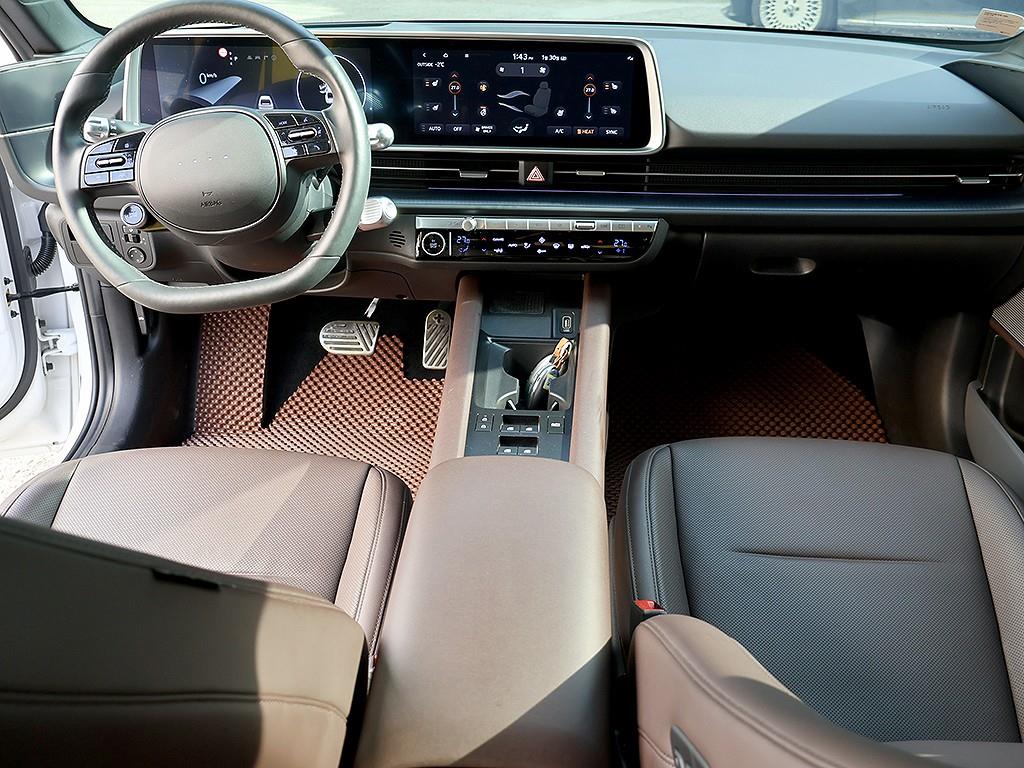 HYUNDAI Ioniq 6 - Vista 9