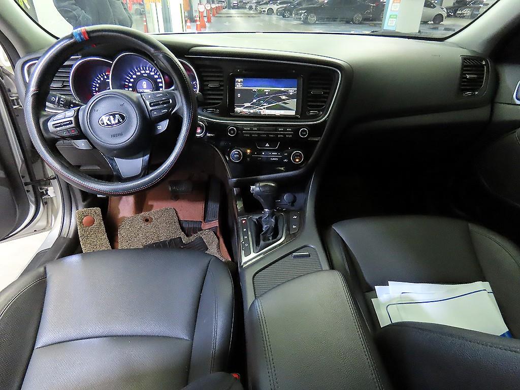 KIA K5 - Vista 10