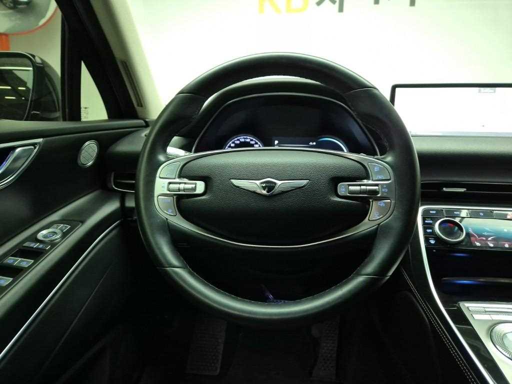 Genesis GV80 - Vista 9