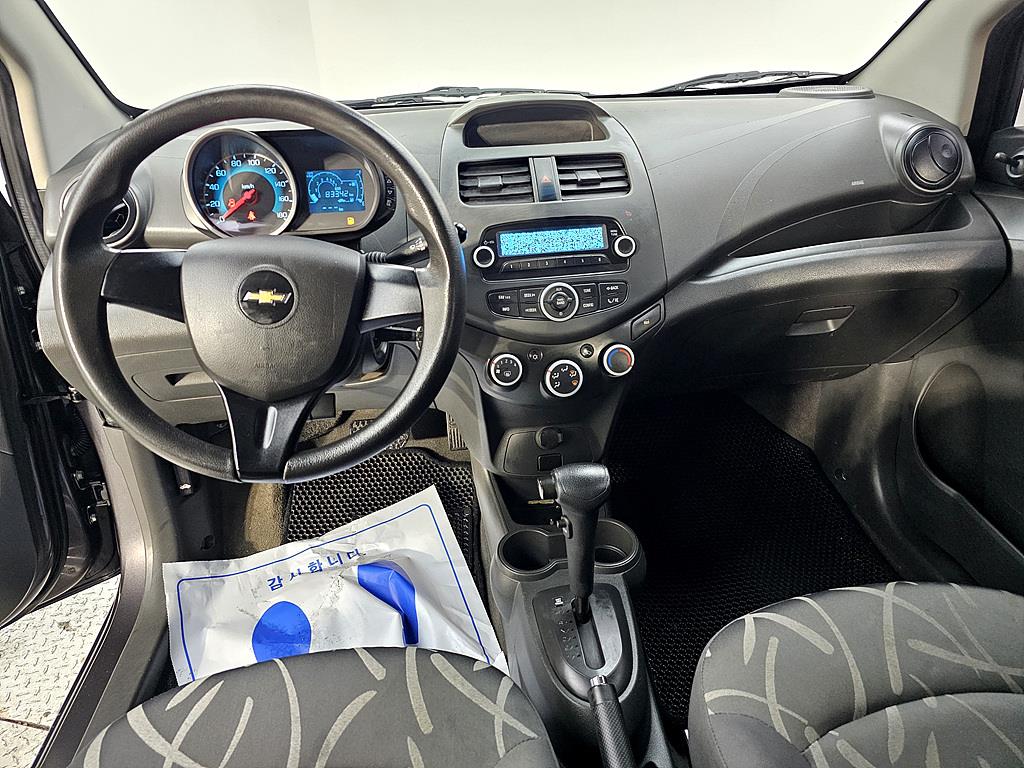 Chevrolet Spark - Vista 5