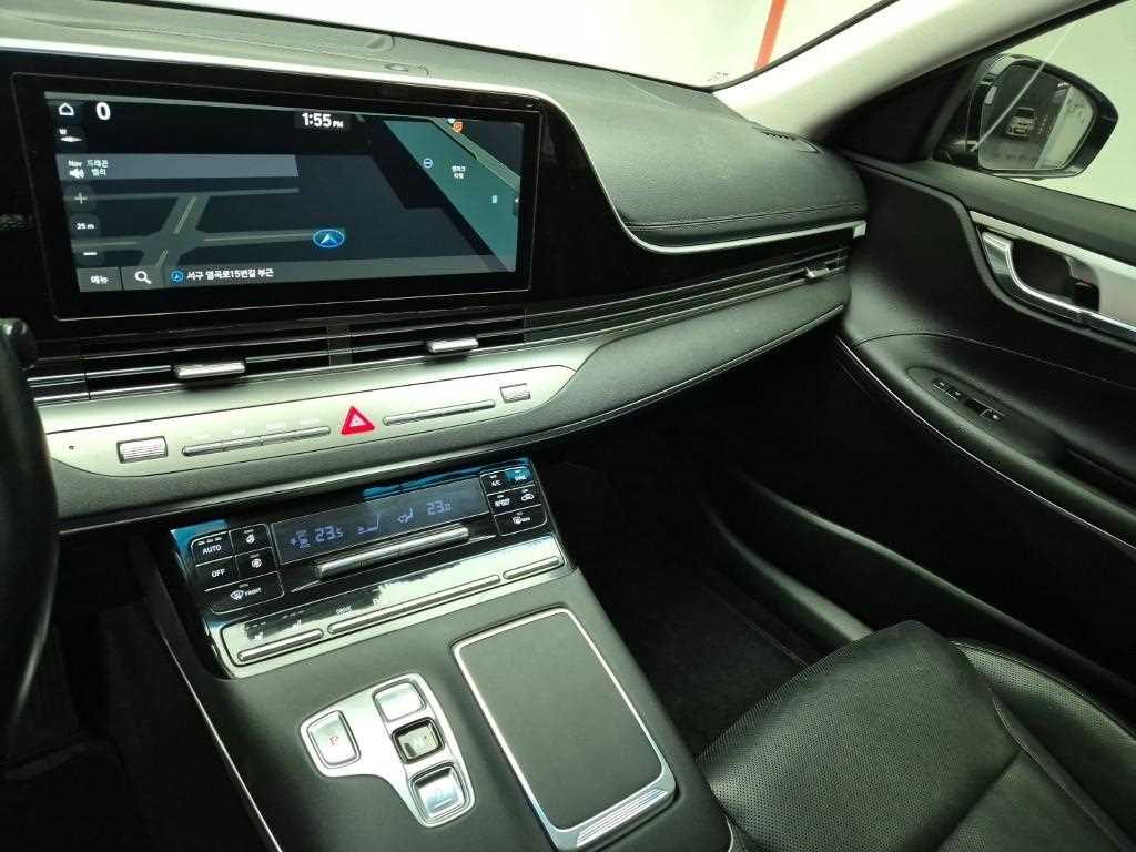 HYUNDAI Grandeur - Vista 10