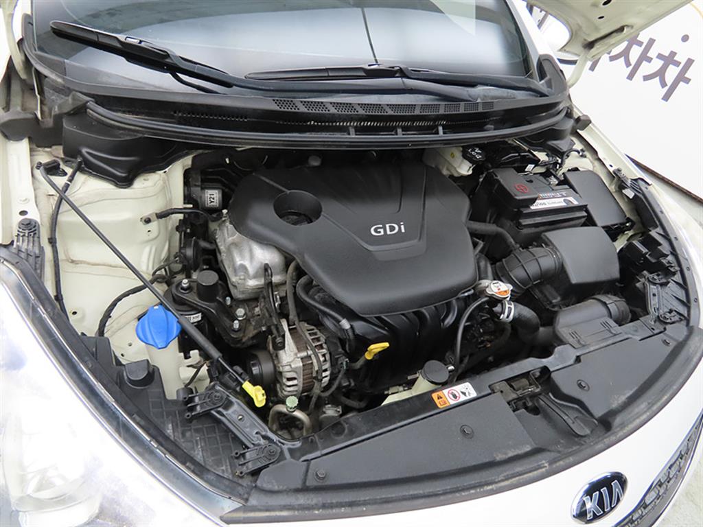 KIA K3 2015 Blanco - Importación desde Corea - HF Imports Iquique - Foto 19